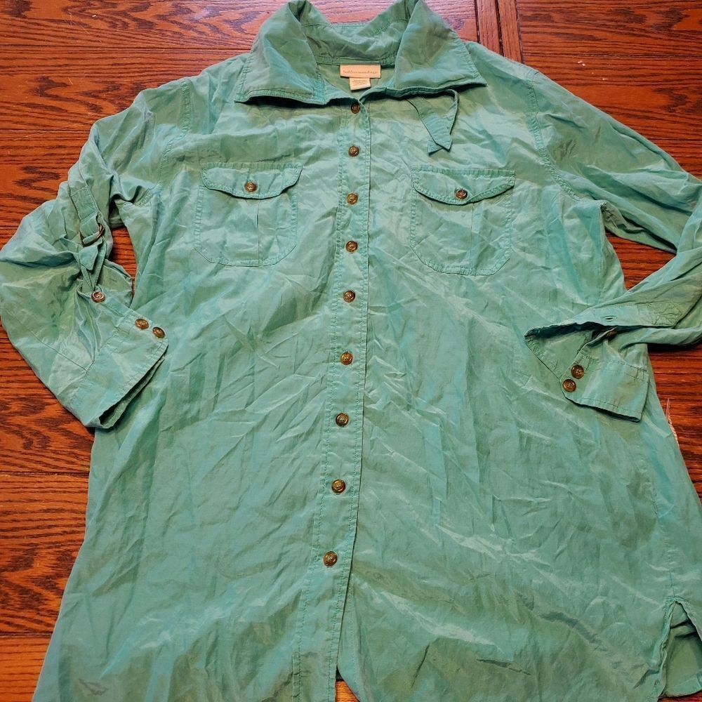 Soft surroundings green silk blend button down sh